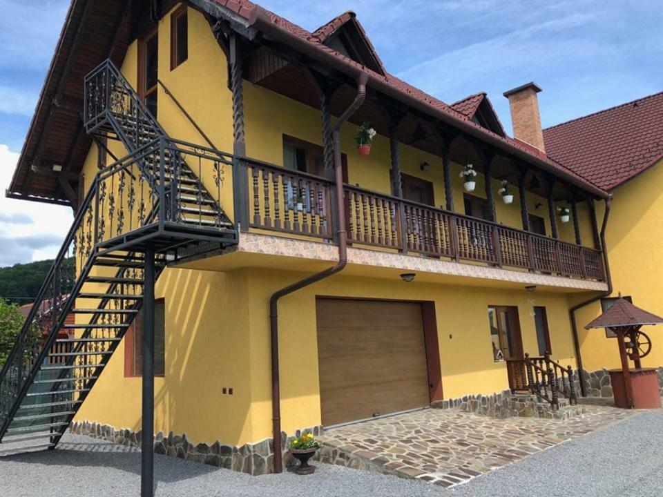 Hotel Casa Bambi Sovata Exterior foto